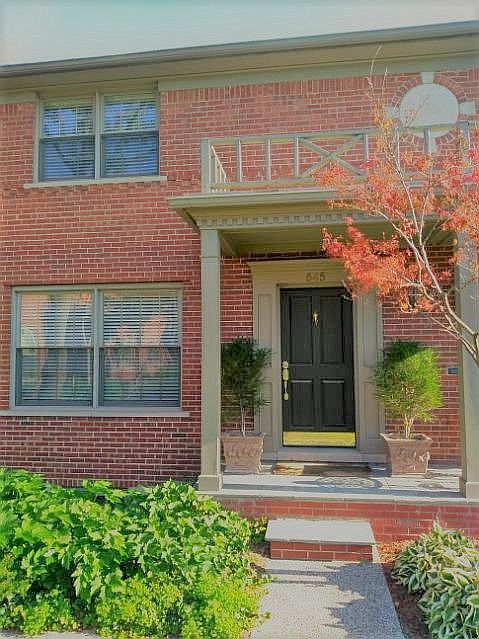 FRONT COURTYARD ENTRANCE