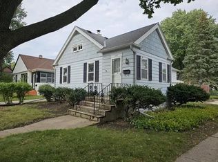 640 S 104th St, West Allis, WI 53214