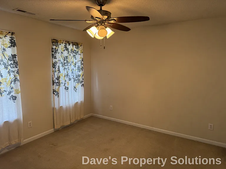 5265 Ivystone Ln — Photo 14