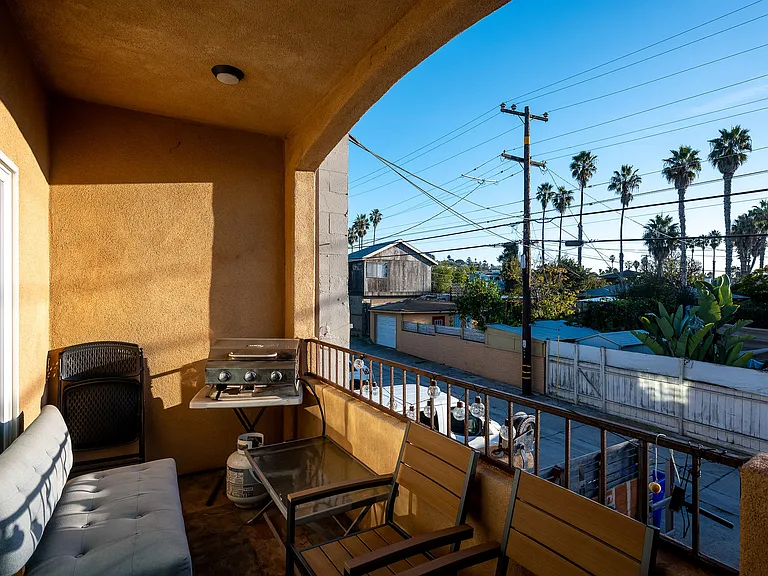 4741 Point Loma Ave #201 — Photo 37