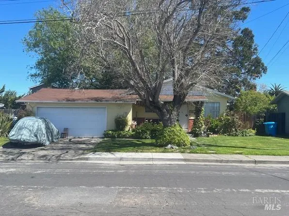 505 Murray Drive, Petaluma, CA 94954