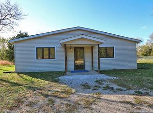 9457 Hilltop Dr, Bonne Terre, MO 63628