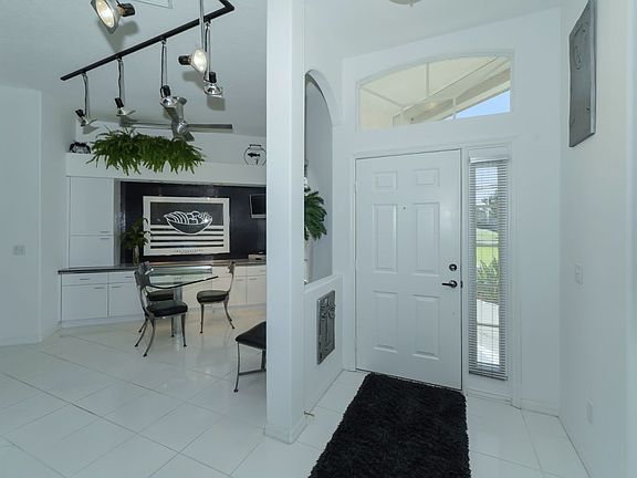 5th image of 4626 Samoset Dr