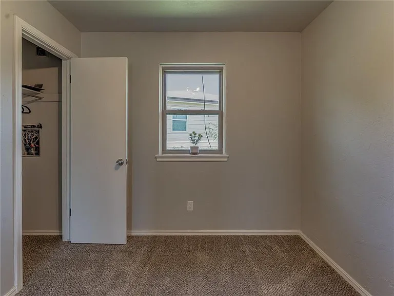 4901 S Rhode Island Ave — Photo 17