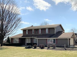 20955 Brook Park Dr, Brookfield, WI 53045