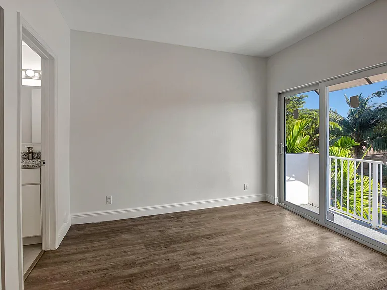 1102 S 20th Ave #1102 — Photo 12