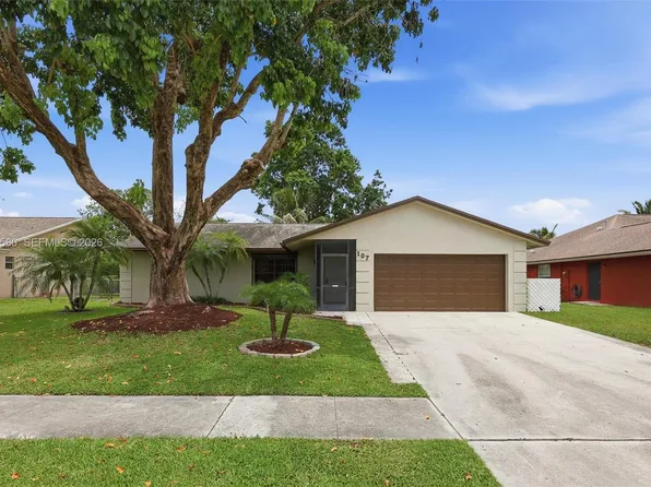 107 Starling Ave, Royal Palm Beach, FL 33411