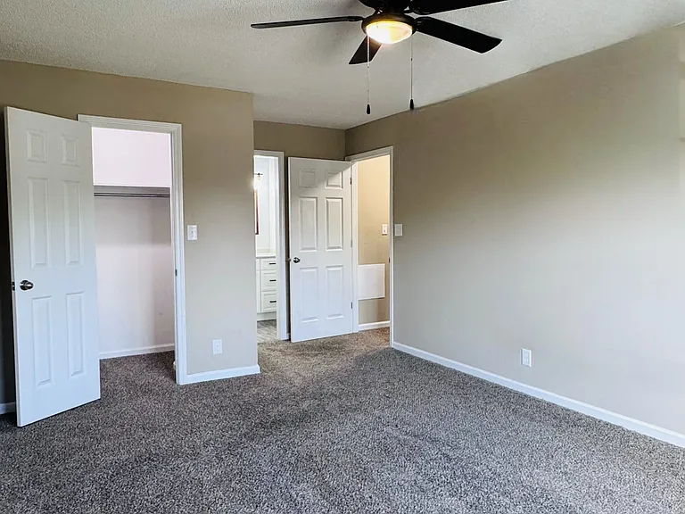 474 Bamburg Dr — Photo 13