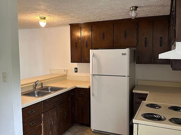 5th image of 123 Circle Dr #3