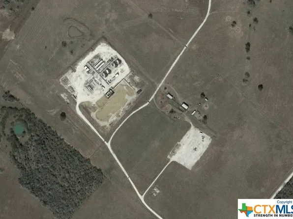 686 Wied Rd, Nordheim, TX 78141