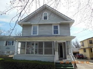 251 Simms St, Aurora, IL 60505