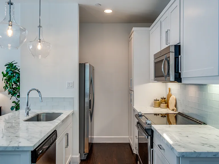 5830 Oram St #5 — Photo 4