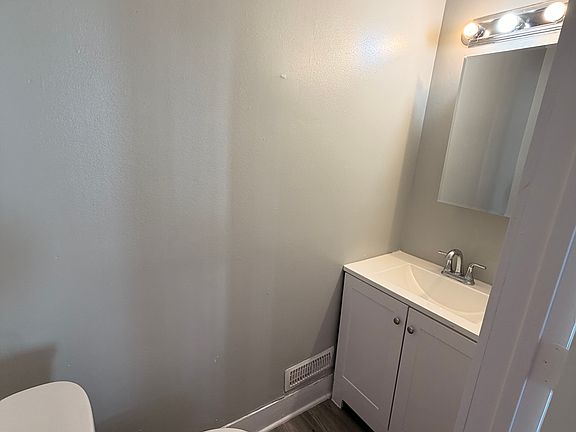 3rd image of 108 Knaul St #1