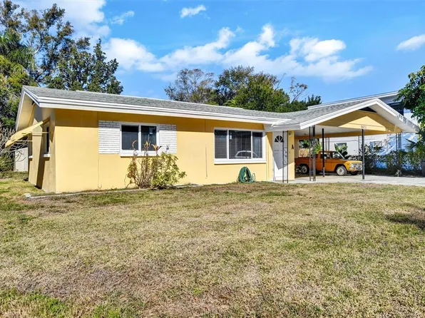 2671 Pinehurst Ave, Belleair Bluffs, FL 33770