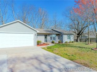 27 Leisure Rd, Eldon, MO 65026