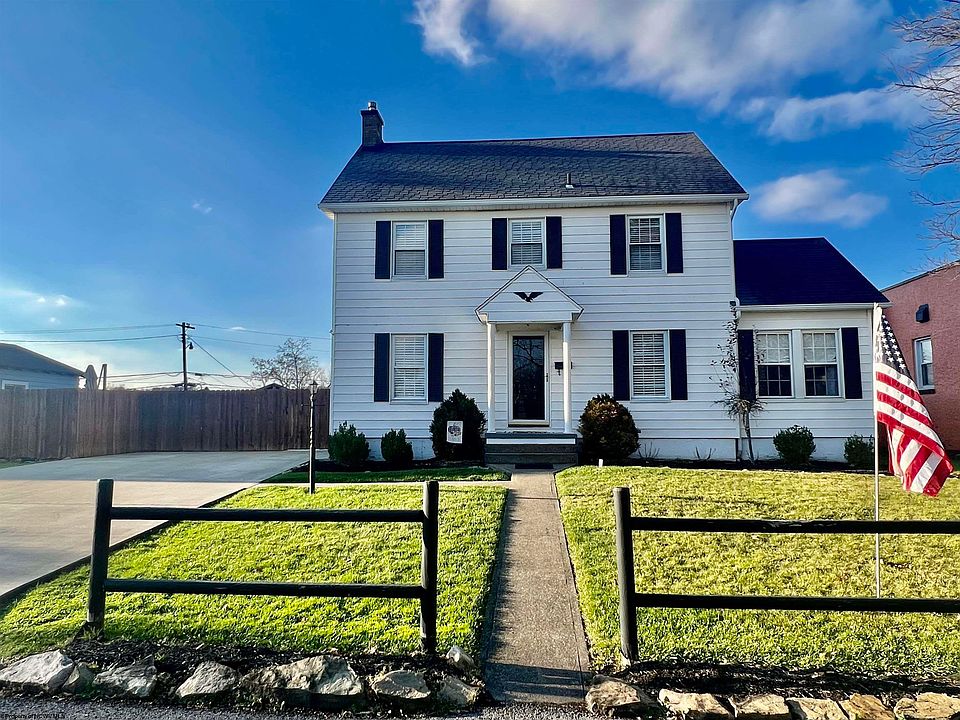 1st image of 1301 Peacock Ln
