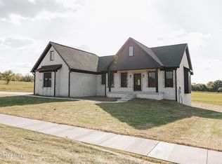 243 Sweet Grass Ct, Hodgenville, KY 42748