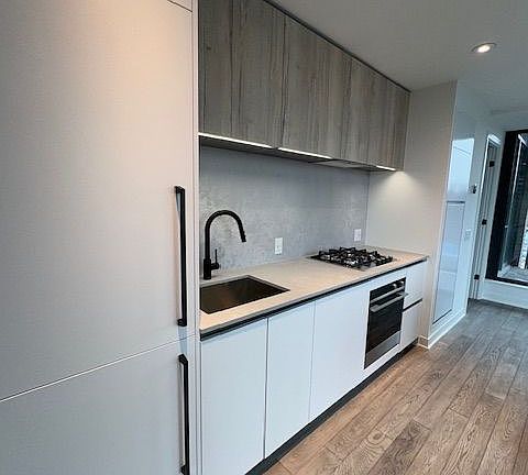 3rd image of 2625 Dundas St W #514
