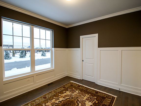 5th image of 111 Roman Ln
