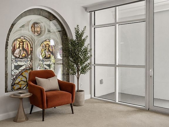5th image of 771 Harrison Ave #406