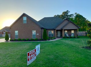 120 Cottonwood Dr, Muscle Shoals, AL 35661