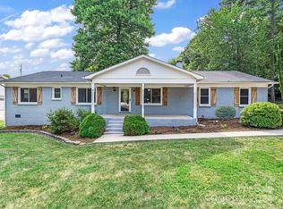 1995 Rock Springs Cir, Denver, NC 28037