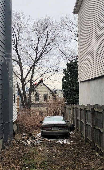 1st image of 228 Arlington Ave