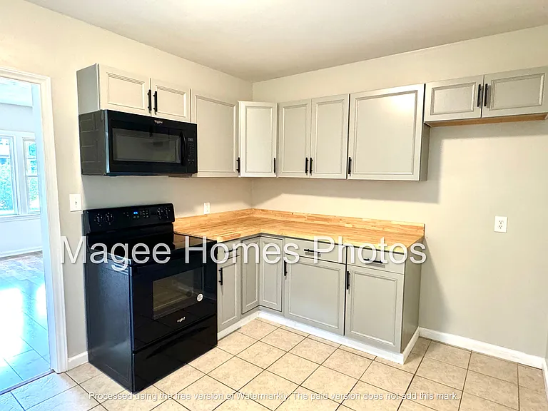 29 Salem Rd — Photo 3