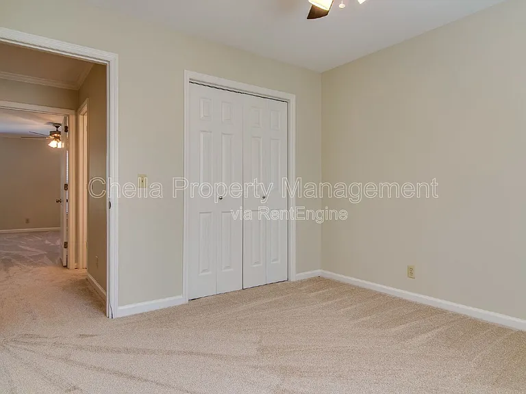 2615 Habersham Ave — Photo 19
