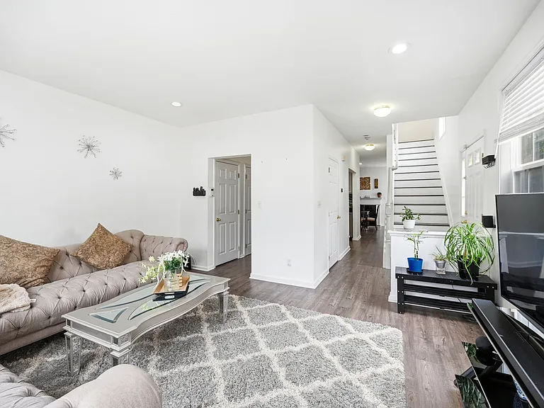 216 Barringer Dr — Photo 40