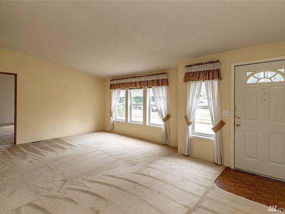 4th image of 520 Washington Ave