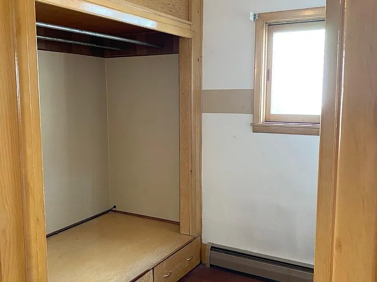 413 Willett St — Photo 10