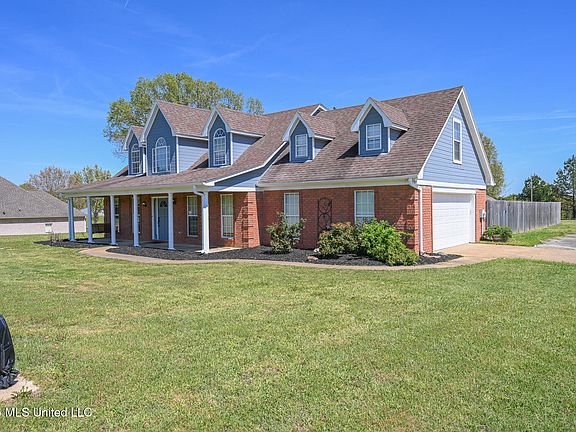 3rd image of 5780 Honey Oak Dr