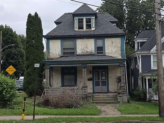 2nd image of 519 E Brady St