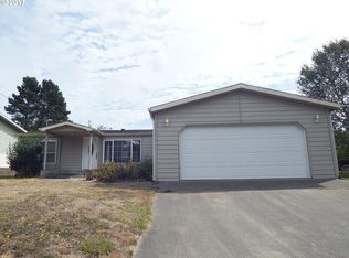 2730 35th St, Coos Bay, OR