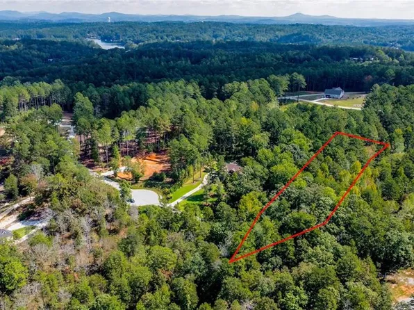 30 Harbor Point Rd, Seneca, SC 29672