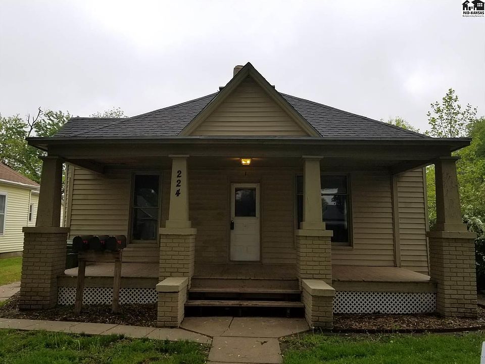 1st image of 224 S 11th St