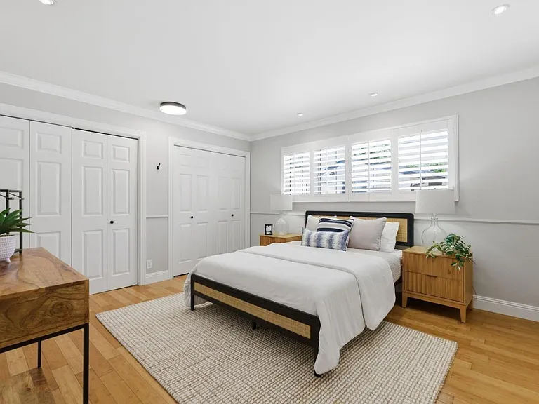 7516 Shady Hollow Dr — Photo 3