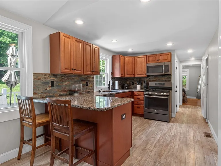 1 Abbott Cir — Photo 5
