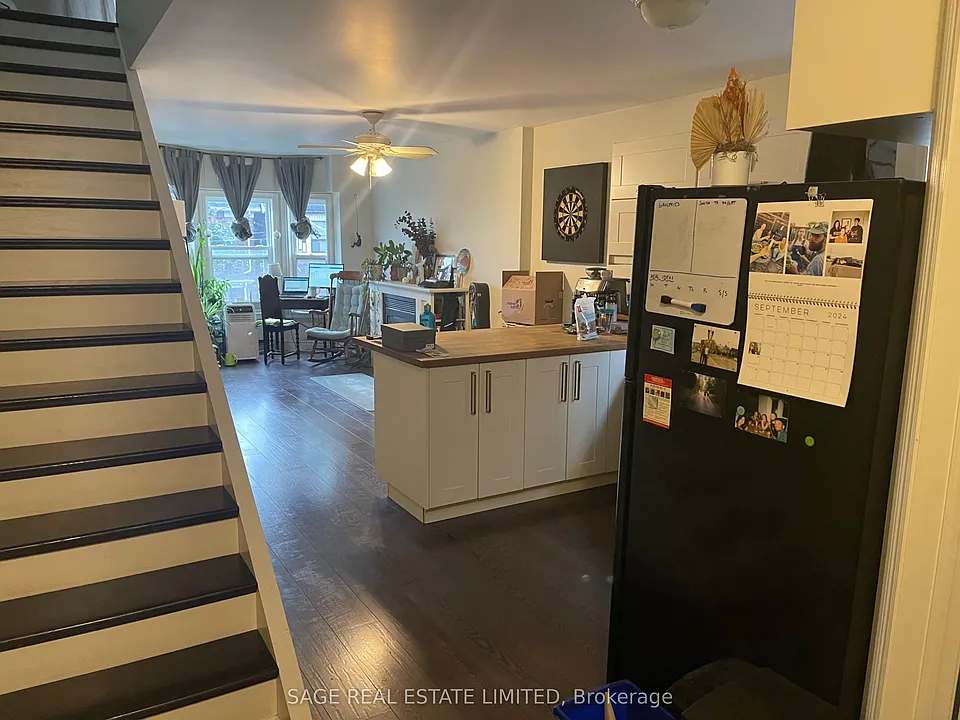 716 Ossington Ave #2