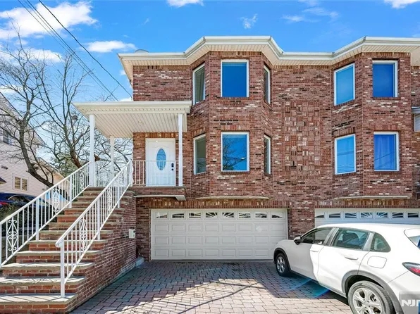 46A E Homestead Ave #A, Palisades Park, NJ 07650