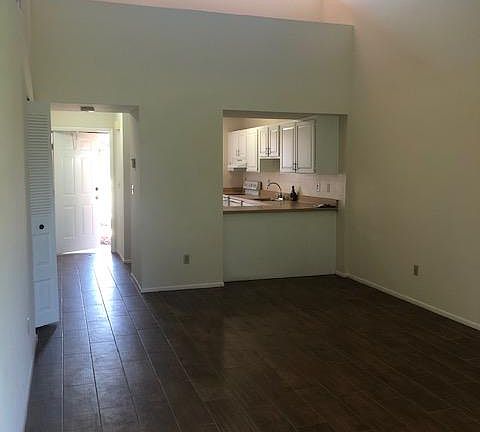 4th image of 1494 SE Colchester Cir