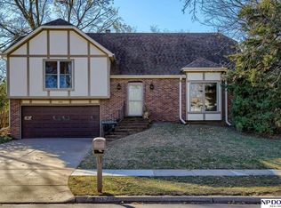 1921 Pinedale Ave, Lincoln, NE 68506