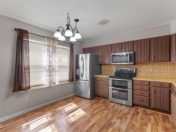 2nd image of 508 17th St NW
