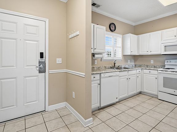 4th image of 5801 Oyster Catcher Dr. #1023