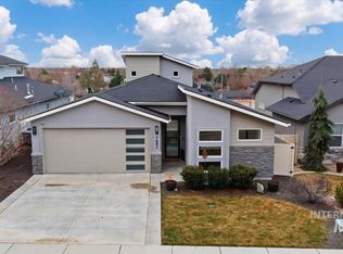 7691 W Hill Rd, Boise, ID 83714