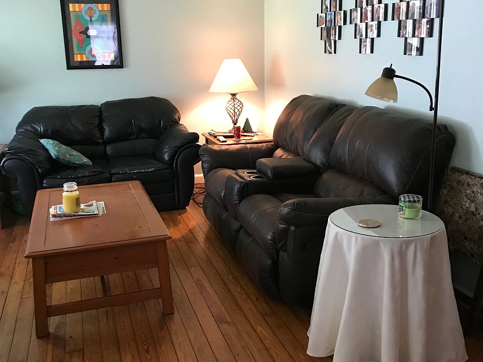 1st image of 124 W Grace Ave