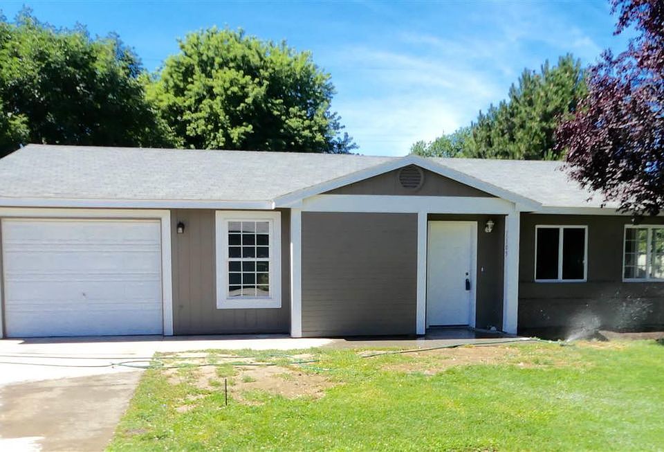 1st image of 1309 E 10th Ave