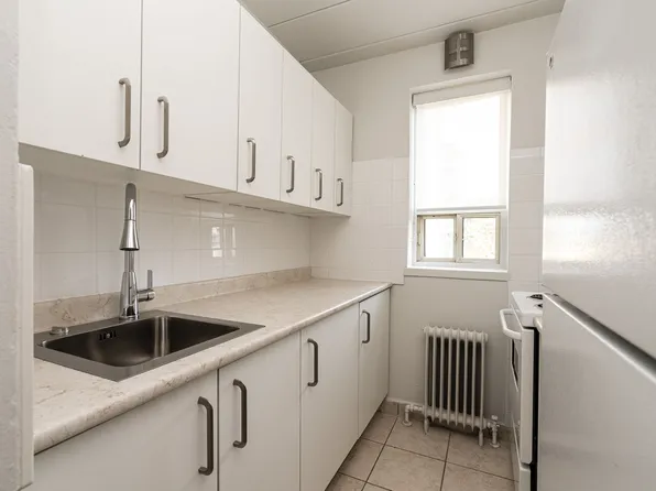 77 Spencer Ave #50017A-609, Toronto, ON M6K 2K4