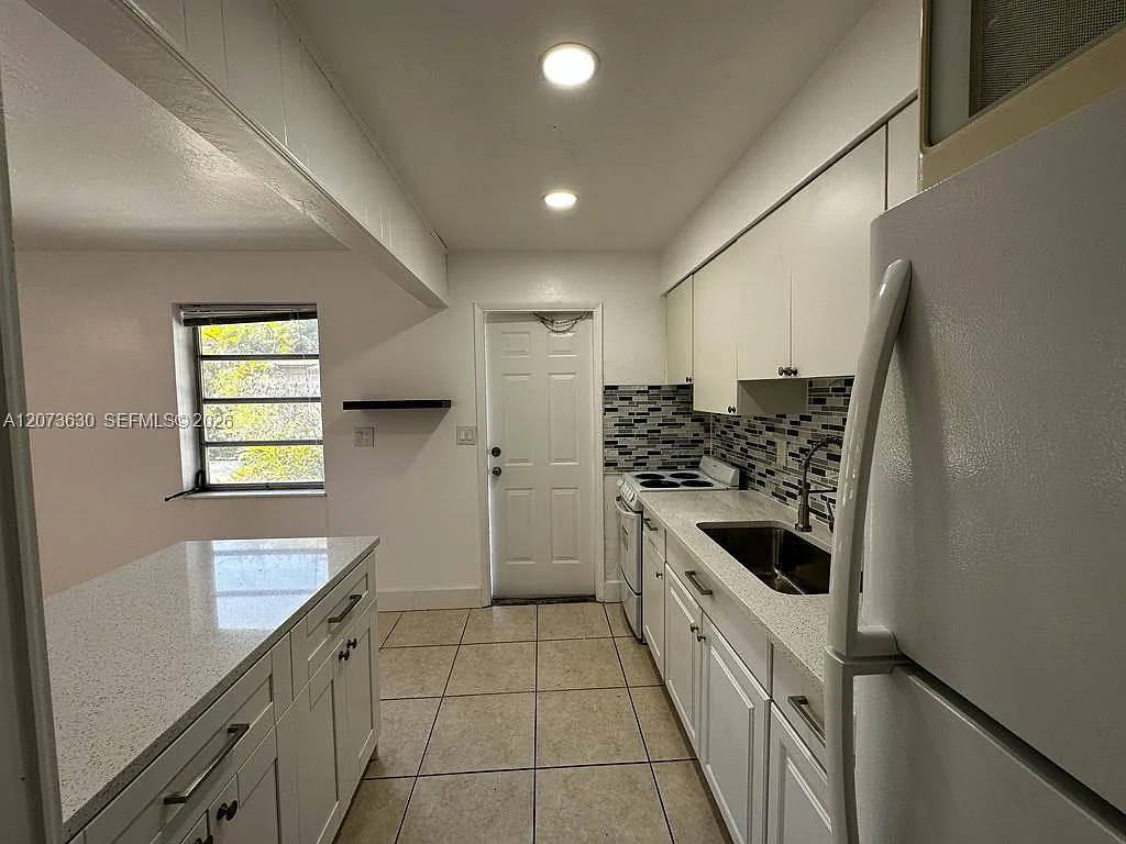 Hollywood Homesites Rev P — Photo 2